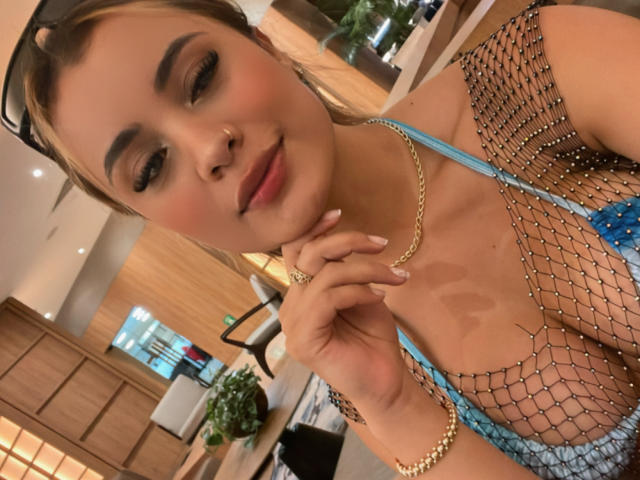 ArianaBellee - Sexe cam en vivo - 24568781