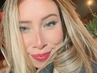 JennyLawry - Live sex cam - 24572877