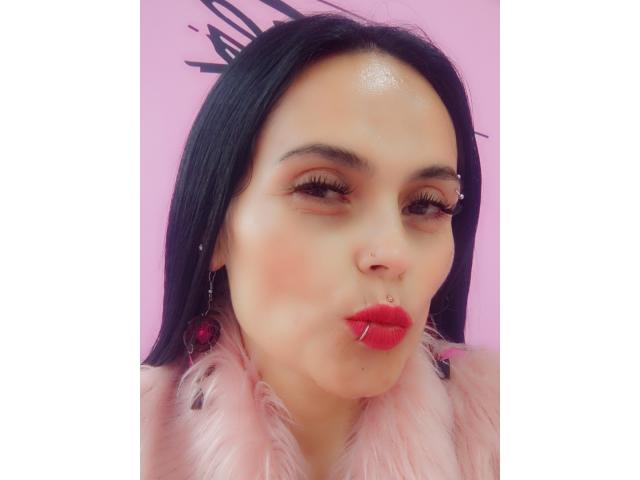 CharlotteCrofort - Live sex cam - 24572889