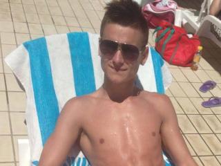 RudeBoyChat - chat online hot with this White Homosexuals 