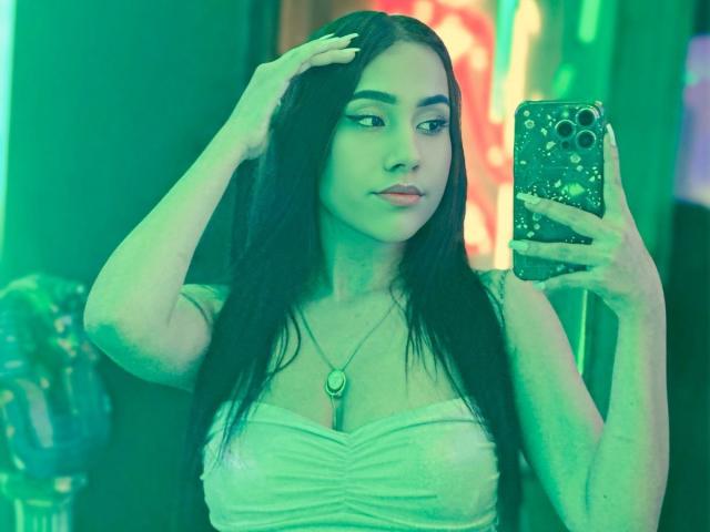 CelesteRusso - Live sex cam - 24582809