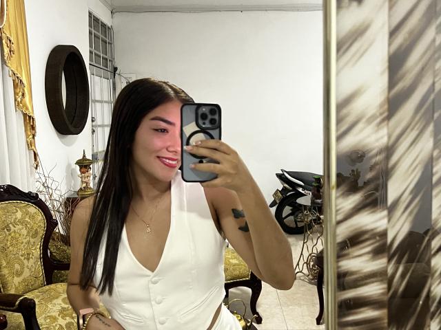 SharonKlart - Live porn &amp; sex cam - 24585529