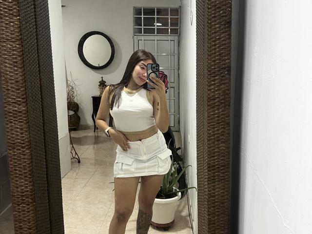 SharonKlart - Live porn &amp; sex cam - 24585561