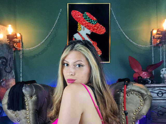 DominatrixLeila - Live porn &amp; sex cam - 24586425