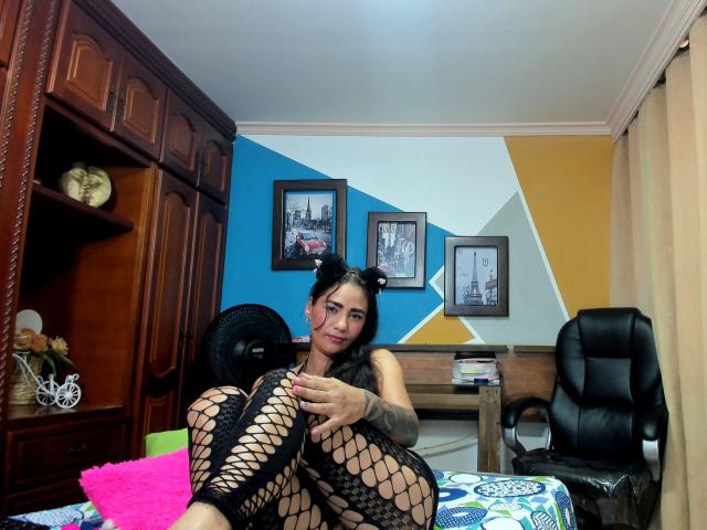 AfroditaHan - Live sex cam - 24586949
