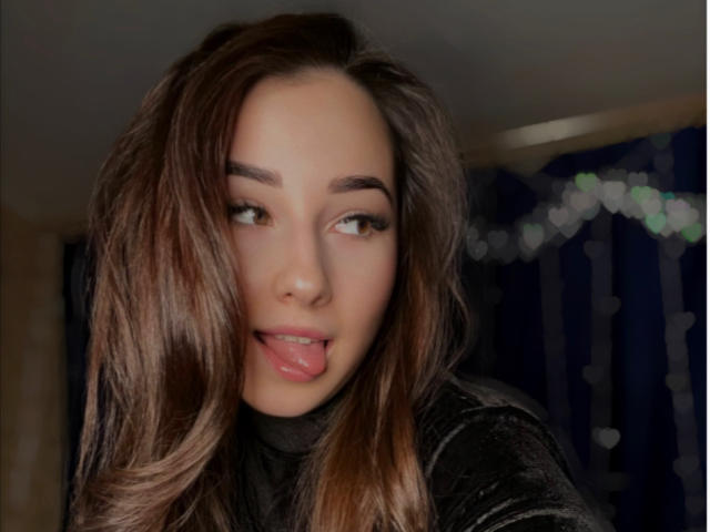 ChristianaLorie - Live Sex Cam - 24590521