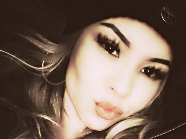 NativSBeauty - Live Sex Cam - 24592037