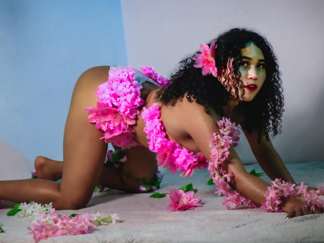 SophieSonyas - Live sexe cam - 24592793