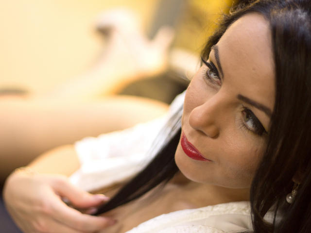 VictoriaBlue - Spectacle hard avec une Superbe jeune model en chaleur sur XLove.com 