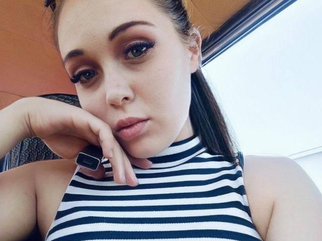 IziPaterson - Live sex cam - 24597321