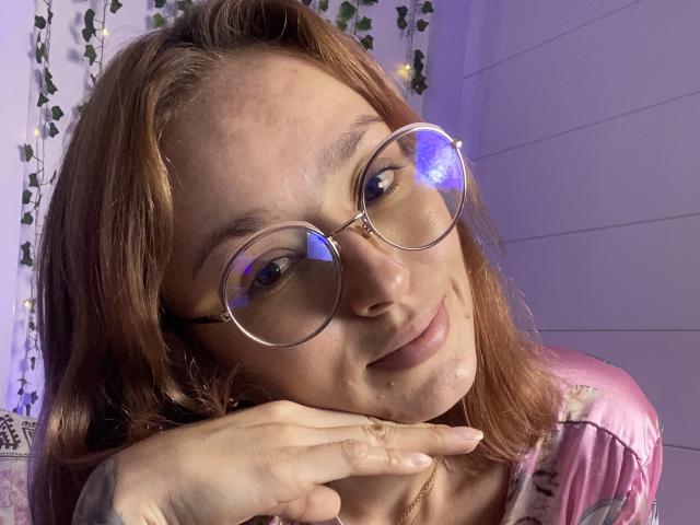 SarahRousen - Live sex cam - 24597349