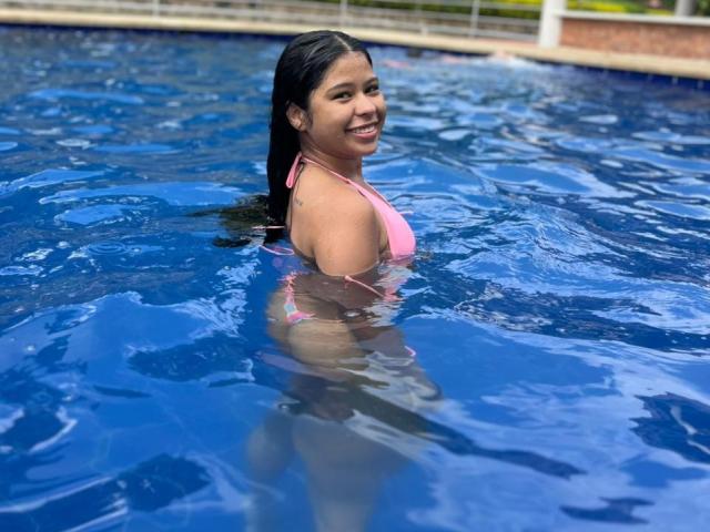 BiancaMayers - Live sex cam - 24600425