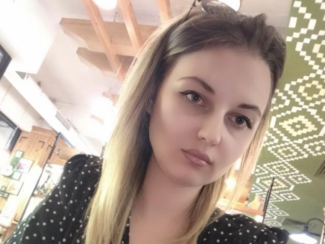 NelleLucky - Live porn &amp; sex cam - 24605325