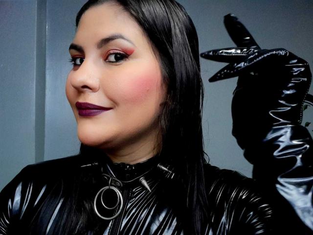 KatieCastillo - сексуальная веб-камера в реальном времени - 24608633