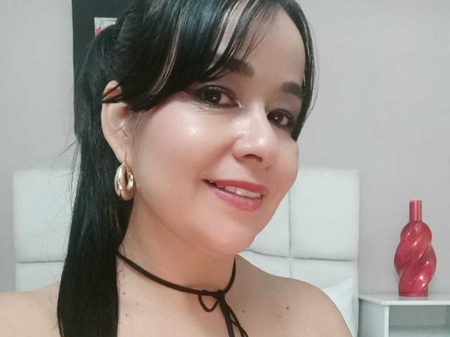 TamaraFoxy - Live sex cam - 24608985