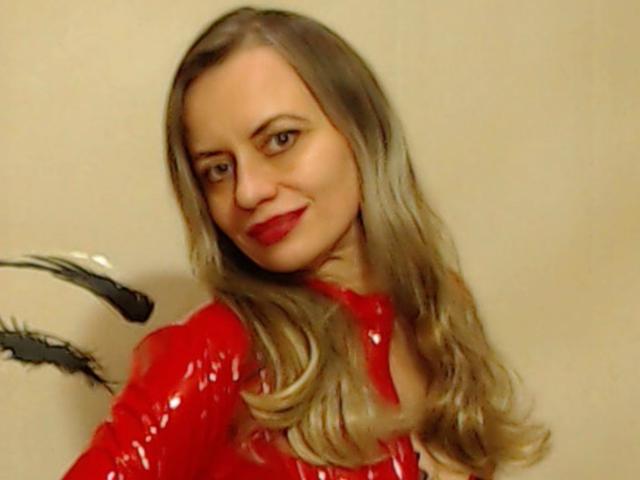 RebeccaDarling69 - Live Sex Cam - 24613705