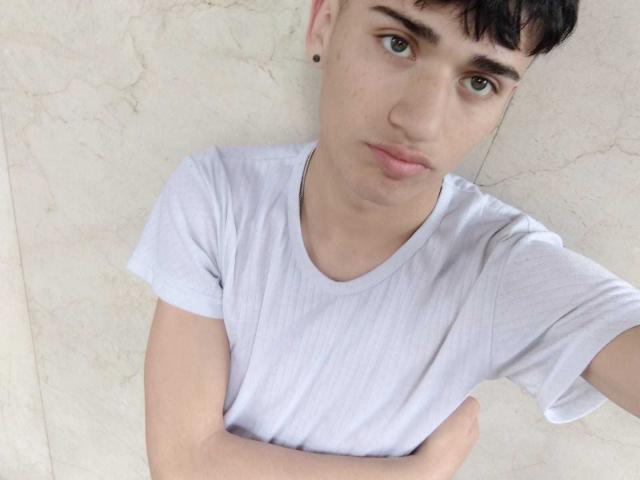 HarryClaude - Live porn &amp; sex cam - 24615465