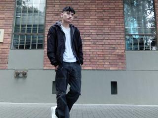 HarryClaude - Live sex cam - 24615509