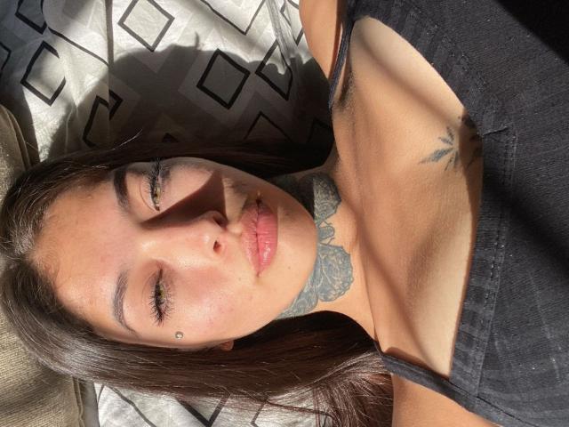 KatieSantana - Live porn &amp; sex cam - 24619141