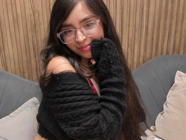 EvaMcAllister - Live Sex Cam - 24619209