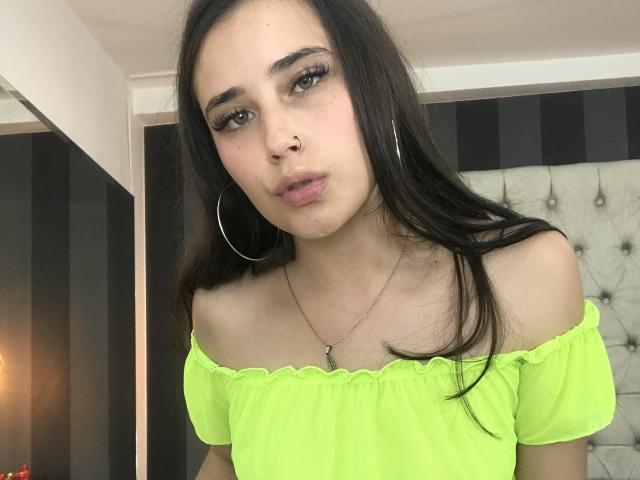 TiffanySilvye - Live porn &amp; sex cam - 24620089