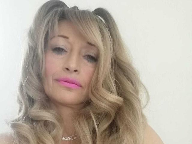 BigBoobsy69 - Sexe cam en vivo - 24621777