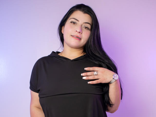 MiaValmont - Live sex cam - 24622681