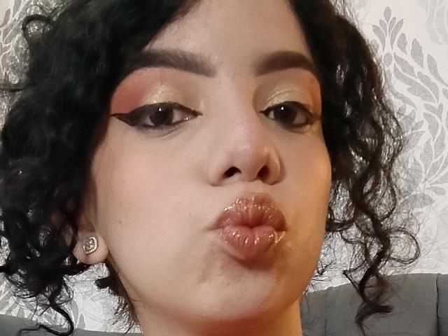 EmmaCowperr - Sexe cam en vivo - 24624045