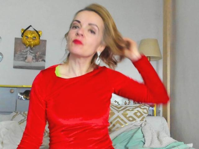 KateRouge - Live sex cam - 24624229