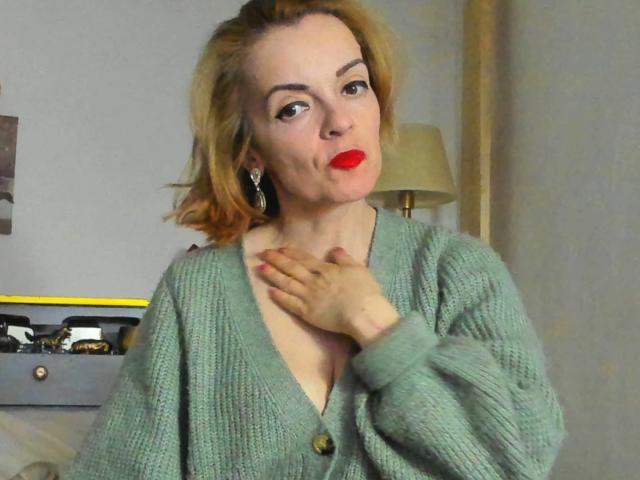 KateRouge - Live Sex Cam - 24624457