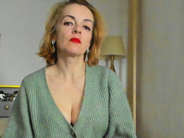 KateRouge - Sexe cam en vivo - 24624529
