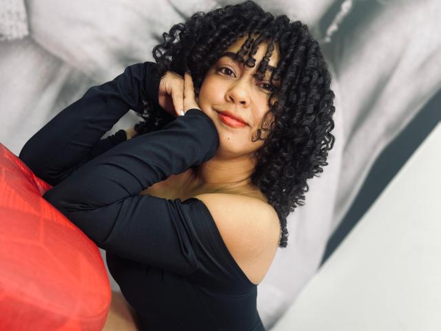 RebeccaMils - Sexe cam en vivo - 24633293