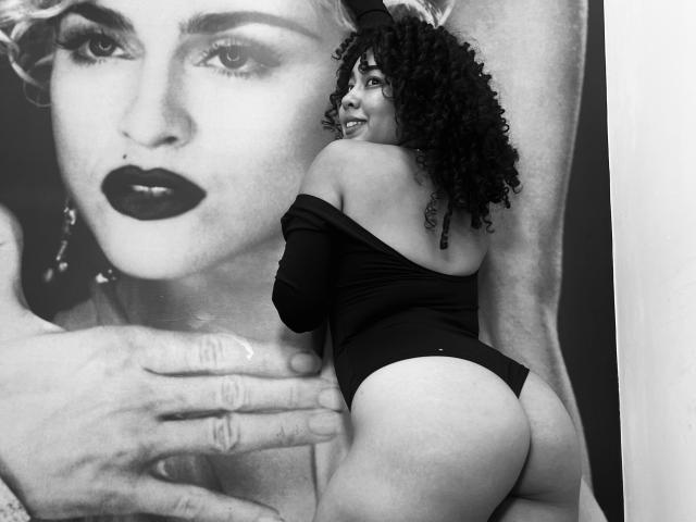 RebeccaMils - Sexe cam en vivo - 24633297