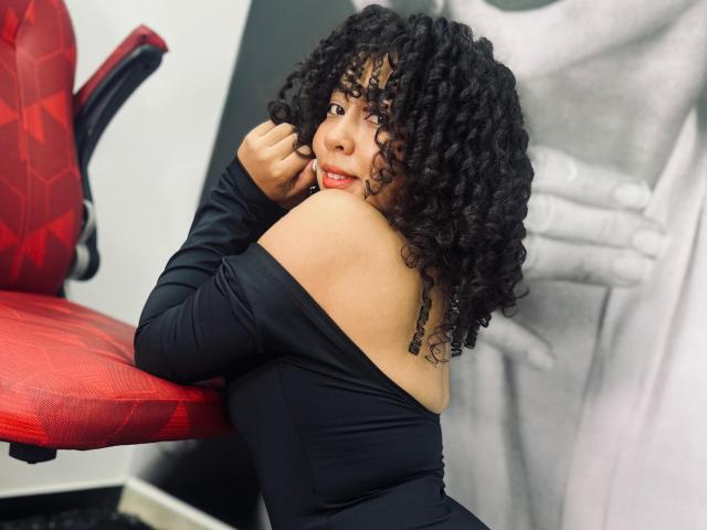 RebeccaMils - Sexe cam en vivo - 24633301