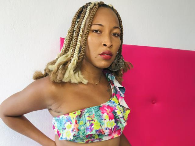 JulianaMagik - Sexe cam en vivo - 24634841