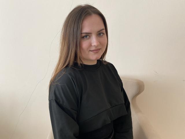 CarolinaEvanse - Live Sex Cam - 24637697