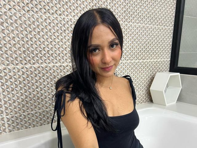 SofiaJames - Live sexe cam - 24639137