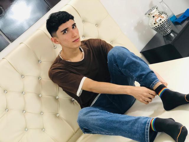 AngelOnopka - Live sex cam - 24642001