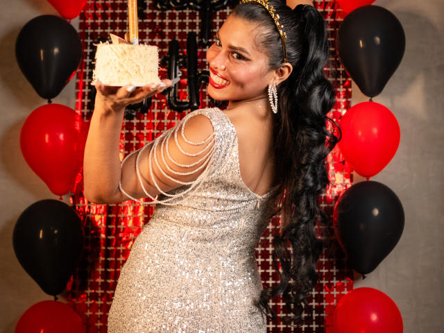 MarceBetancur - Camera khiêu dâm &amp; quyến rũ trực tiếp - 24642689