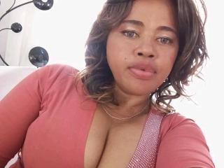 SweetyEmmy - Live Sex Cam - 24644165