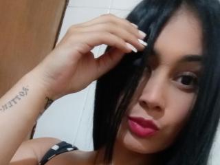 EmaRelling - Live sex cam - 24644565