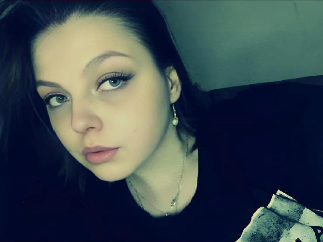 EmmyKatze-hot - Live Sex Cam - 24645025