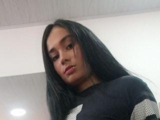 EmaRelling - Live sex cam - 24645325