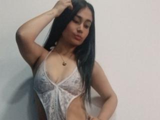 EmaRelling - Live sex cam - 24645337