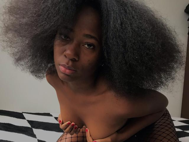 VioletGraice - Live Sex Cam - 24646681