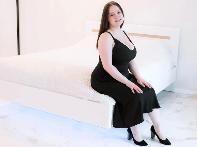 HeisseLouise-hot - Live porn &amp; sex cam - 24646817