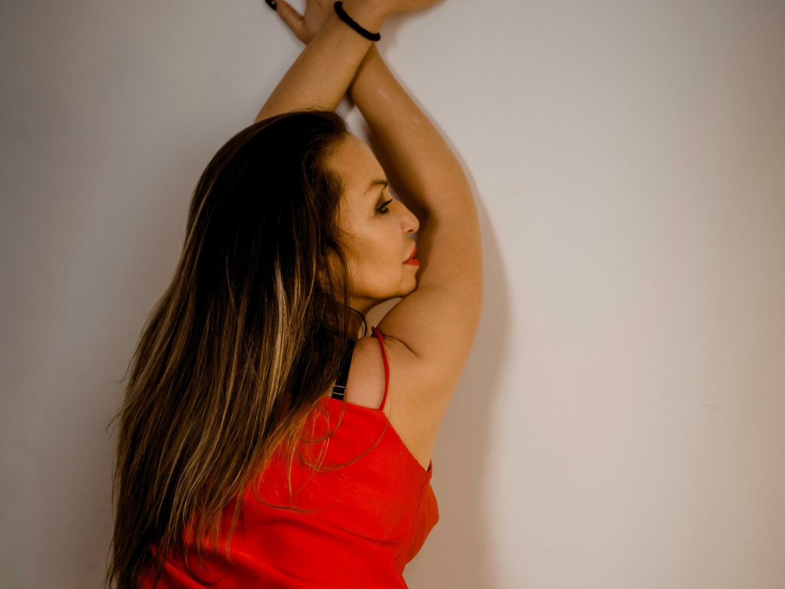 DonnaMias - Live Sex Cam - 24649753