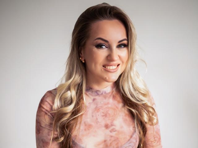 KiraCandy - Sexe cam en vivo - 24652749