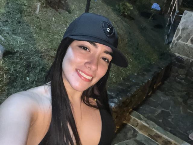 SharonKlart - Live sex cam - 24653613
