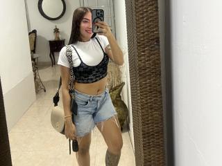 SharonKlart - Live porn &amp; sex cam - 24653661
